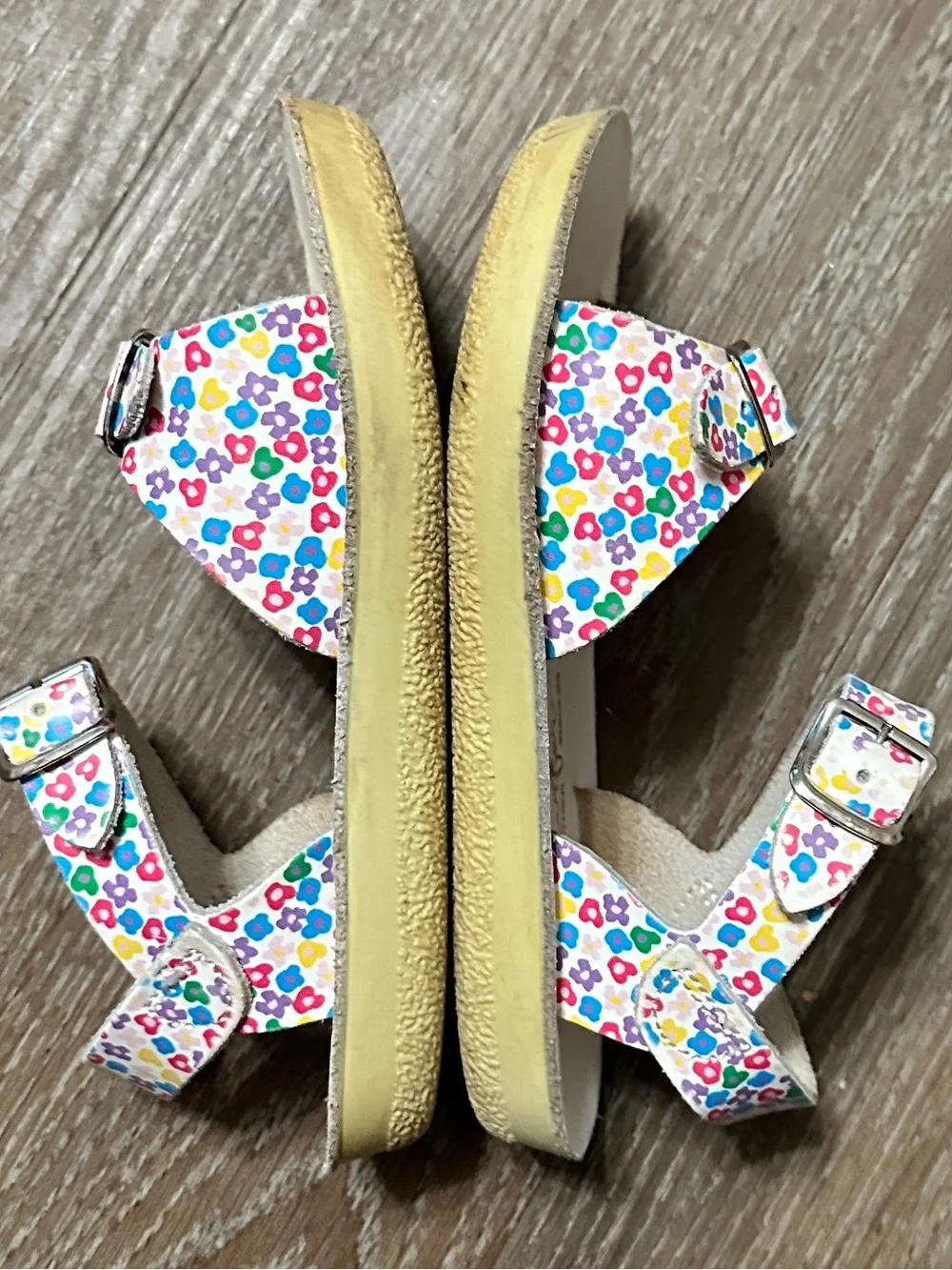 little girls The Salt Water Sandals shoes Sun-San Surfer in floral Size 11 Vgc